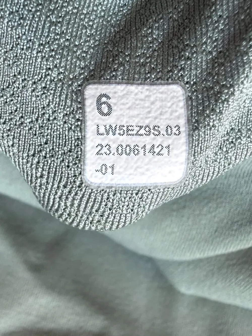 Lululemon Groove Super-High-Rise Flared Pant Nulu Green Palm Court size 6